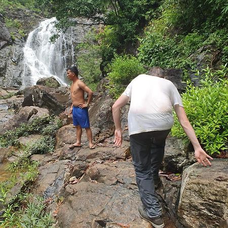 Bee Bee'S Chalets Home Stay And Trekking Banlung Exterior foto