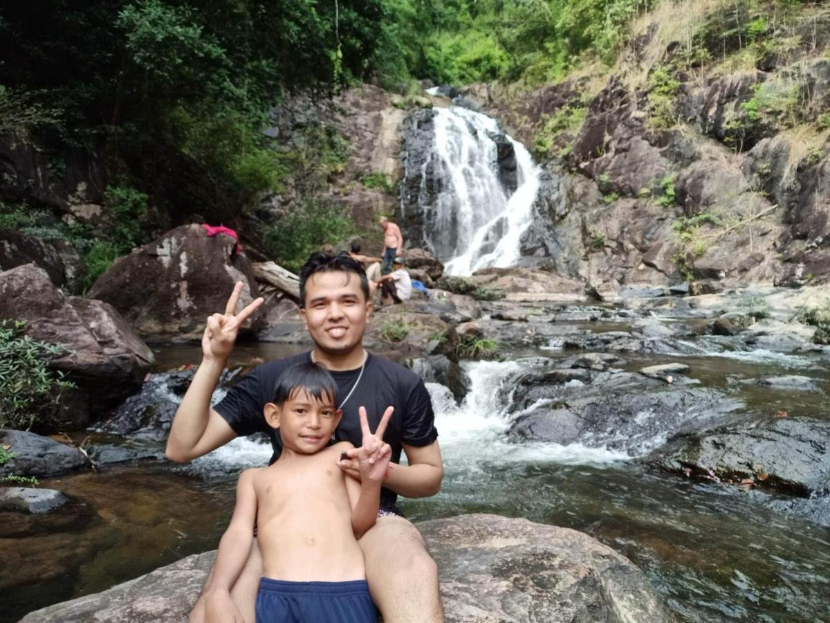 Bee Bee'S Chalets Home Stay And Trekking Banlung Exterior foto