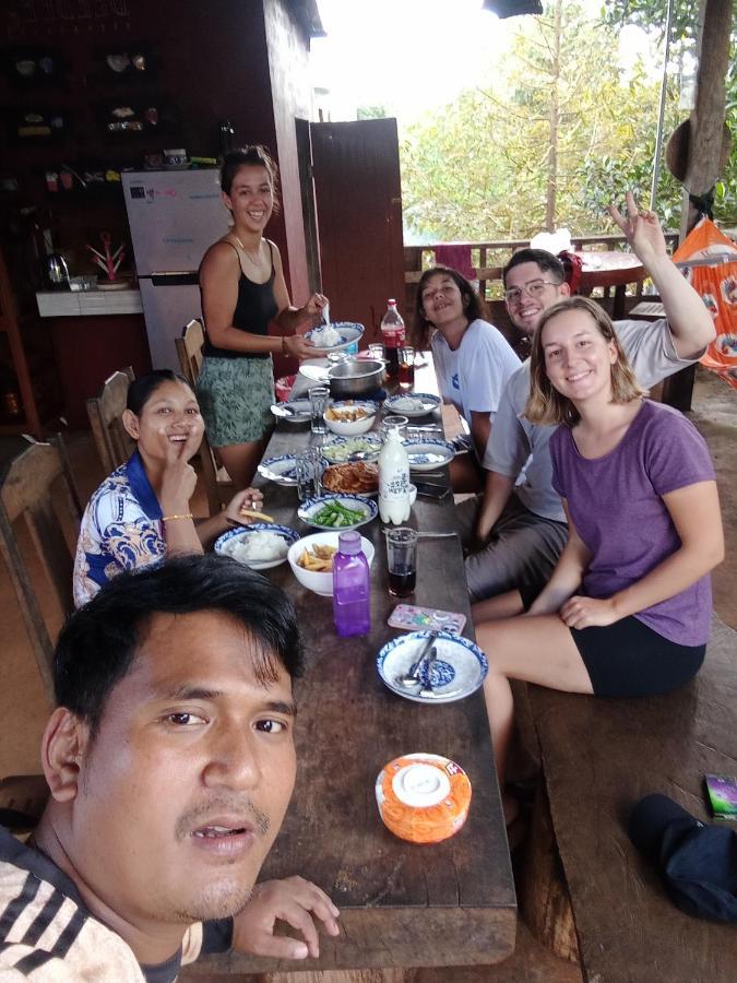 Bee Bee'S Chalets Home Stay And Trekking Banlung Exterior foto