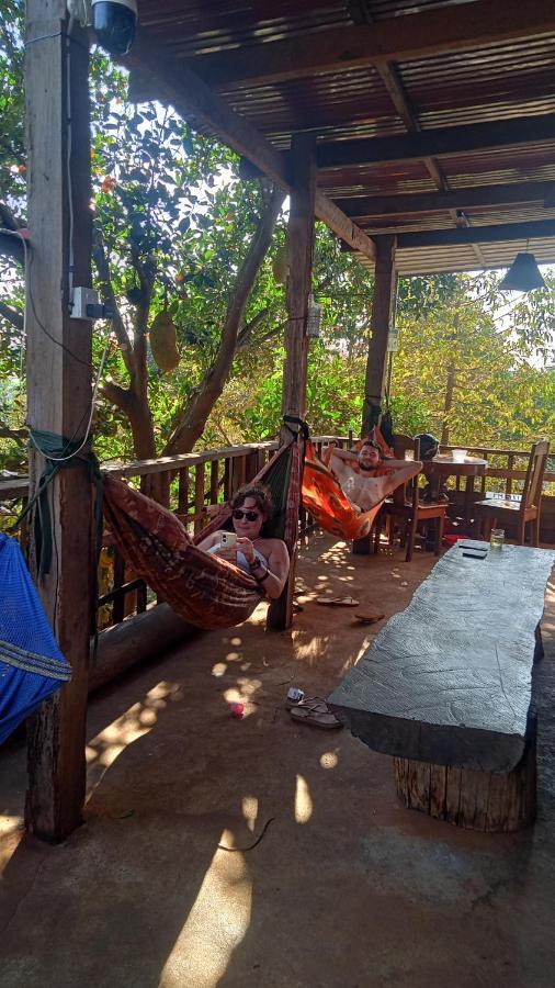 Bee Bee'S Chalets Home Stay And Trekking Banlung Exterior foto