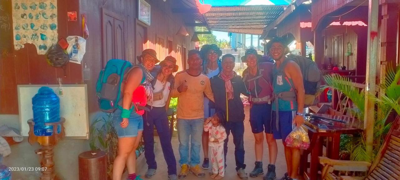 Bee Bee'S Chalets Home Stay And Trekking Banlung Exterior foto