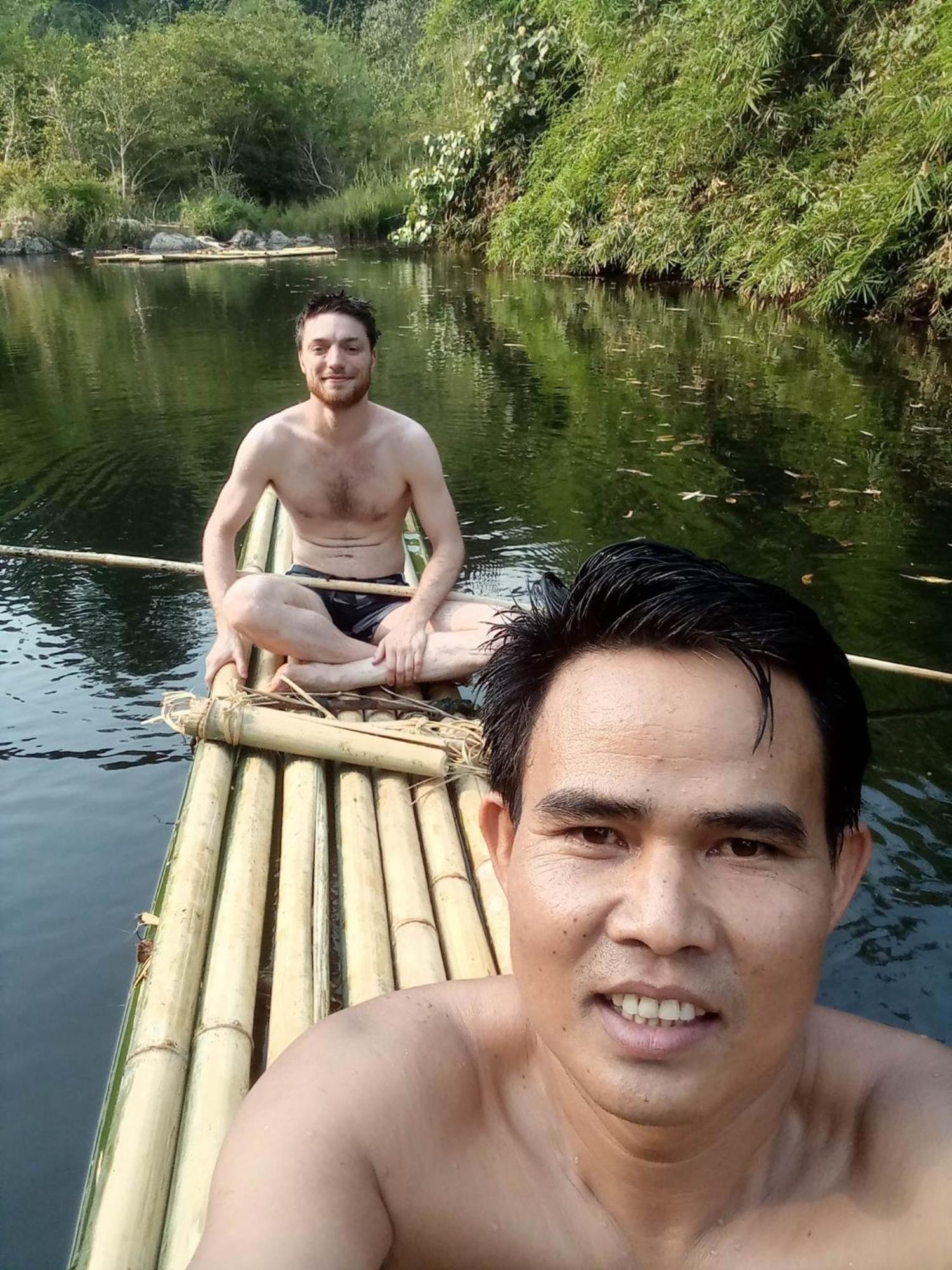 Bee Bee'S Chalets Home Stay And Trekking Banlung Exterior foto