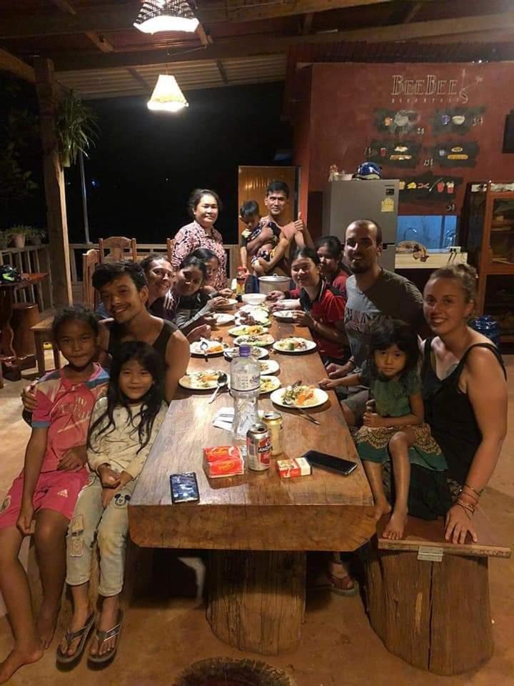 Bee Bee'S Chalets Home Stay And Trekking Banlung Exterior foto